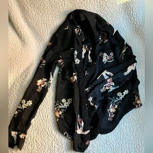 H&M women’s satin black button down